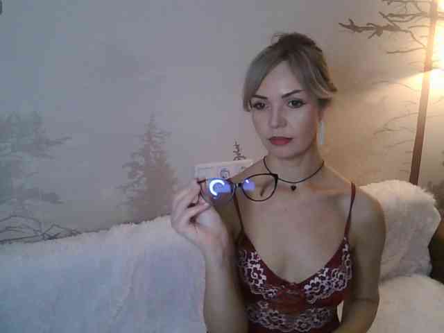 Red_Rose_98 webcam