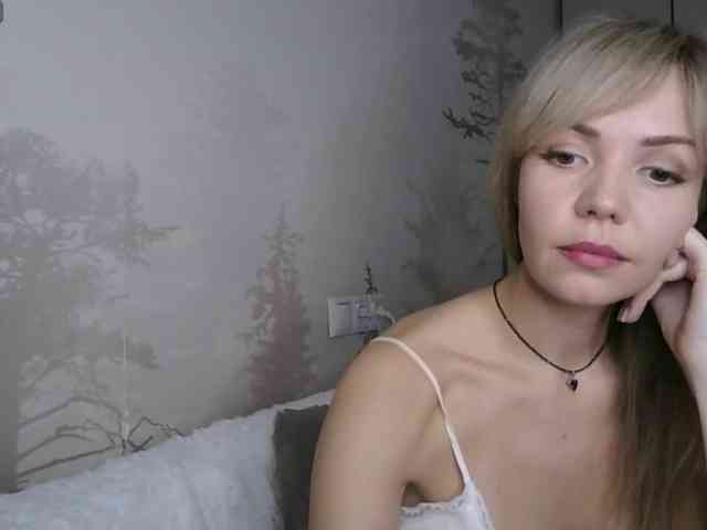Red_Rose_98 webcam