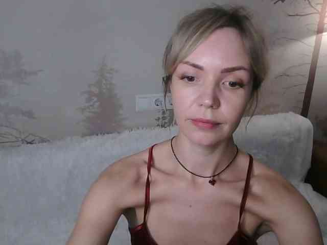 Red_Rose_98 webcam