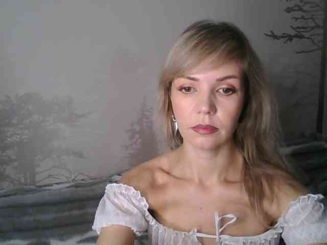 Red_Rose_98 webcam