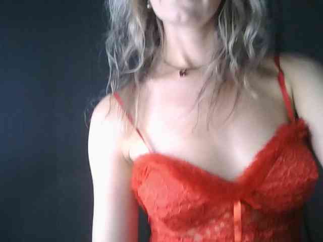 Red_Rose_98 webcam