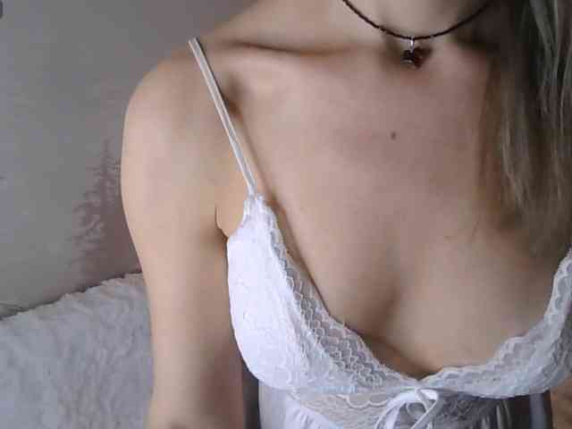 Red_Rose_98 webcam