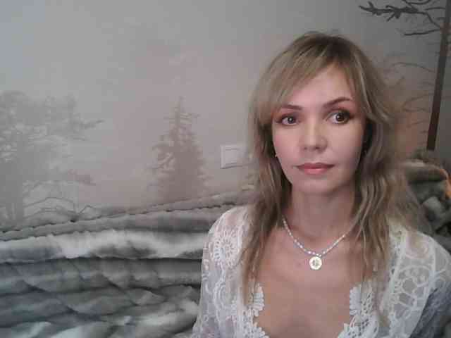 Red_Rose_98 webcam