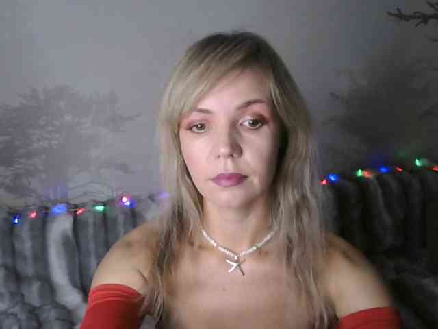 Red_Rose_98 webcam