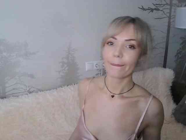 Red_Rose_98 webcam