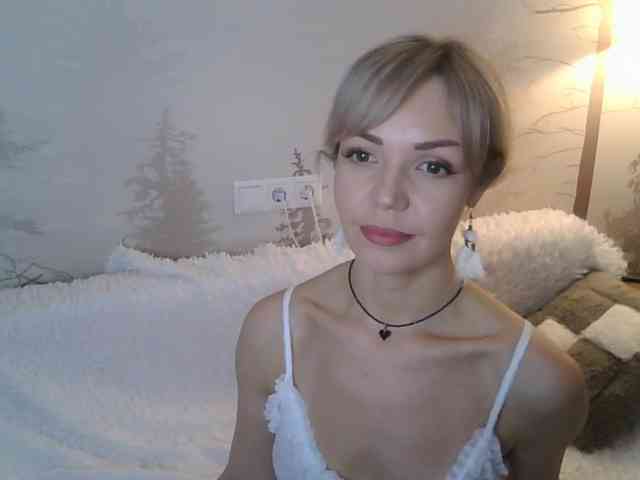 Red_Rose_98 webcam