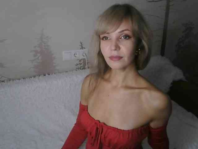 Red_Rose_98 webcam