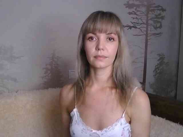 Red_Rose_98 webcam