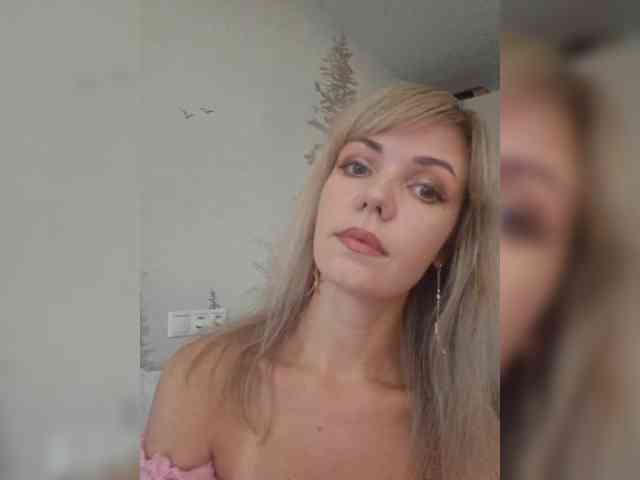 Red_Rose_98 webcam