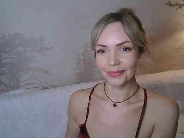 Red_Rose_98 webcam