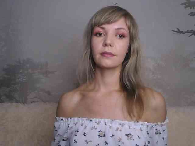 Red_Rose_98 webcam