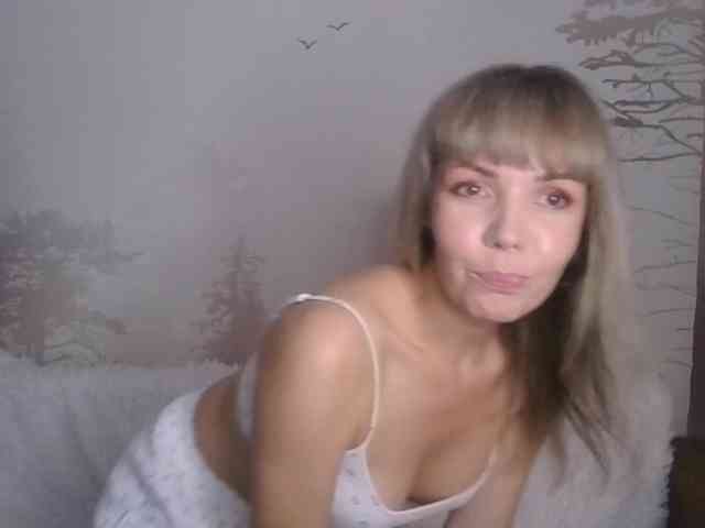 Red_Rose_98 webcam