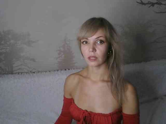Red_Rose_98 webcam