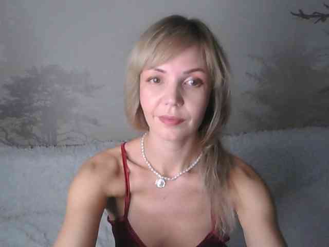 Red_Rose_98 webcam
