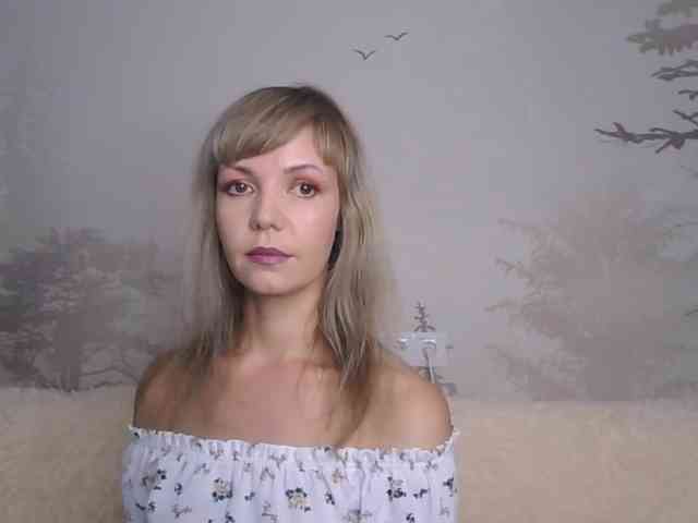 Red_Rose_98 webcam