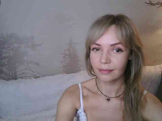 Red_Rose_98 webcam