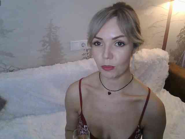 Red_Rose_98 webcam