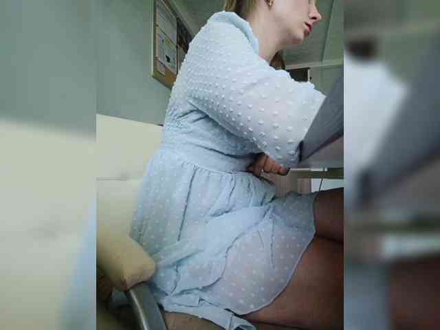 EmmiHot webcam