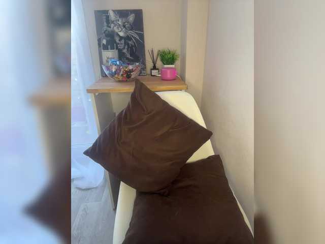 NikaLana's BongaCams show and profile