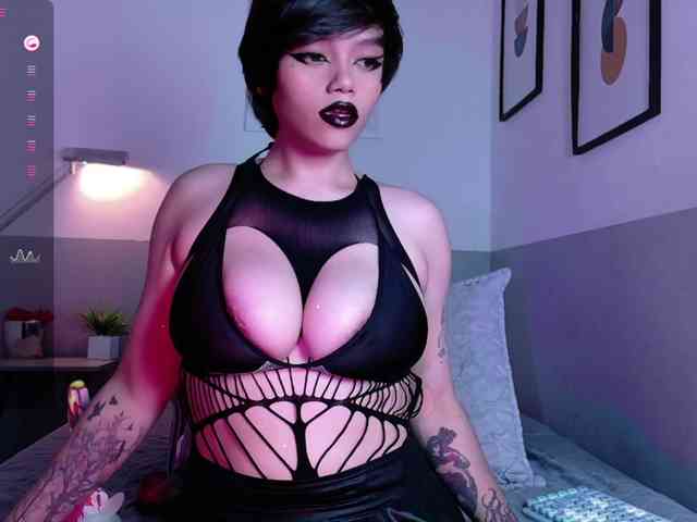 naturaltiits webcam