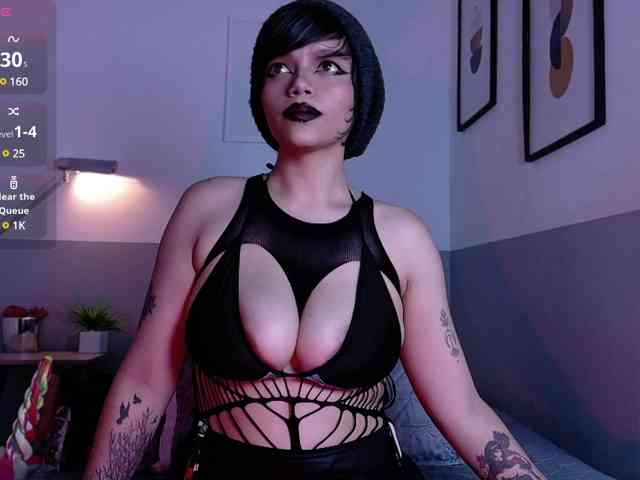 naturaltiits webcam