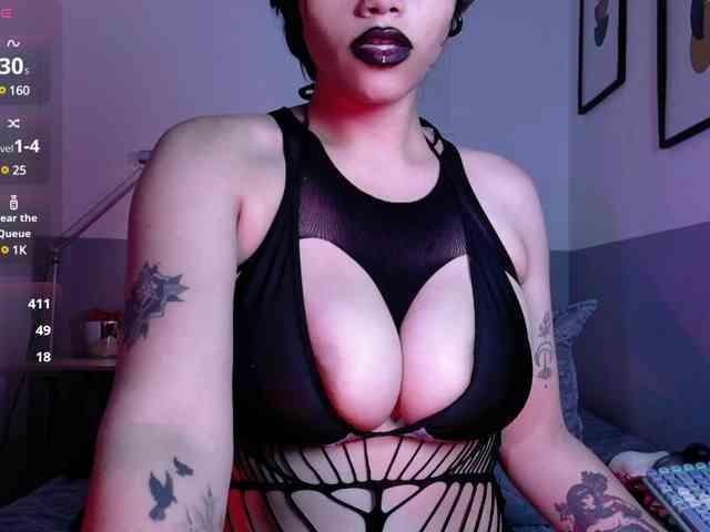 naturaltiits webcam