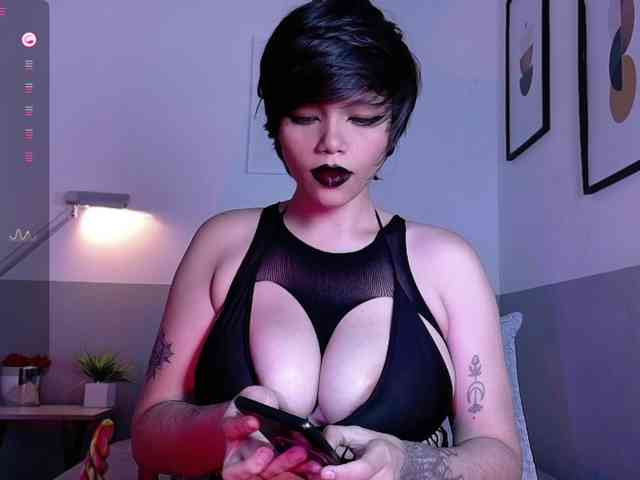 naturaltiits webcam