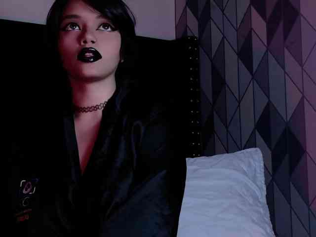 naturaltiits Live Webcam on BongaCams