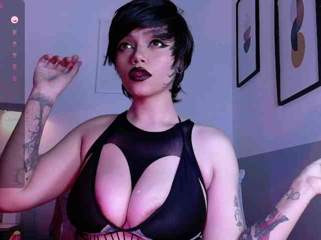 naturaltiits webcam