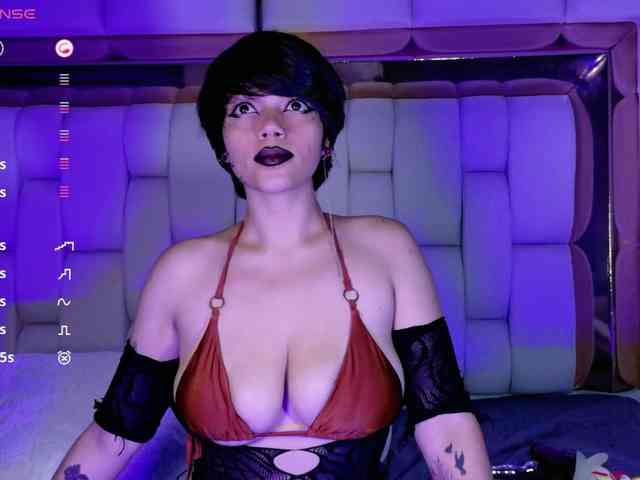 naturaltiits webcam