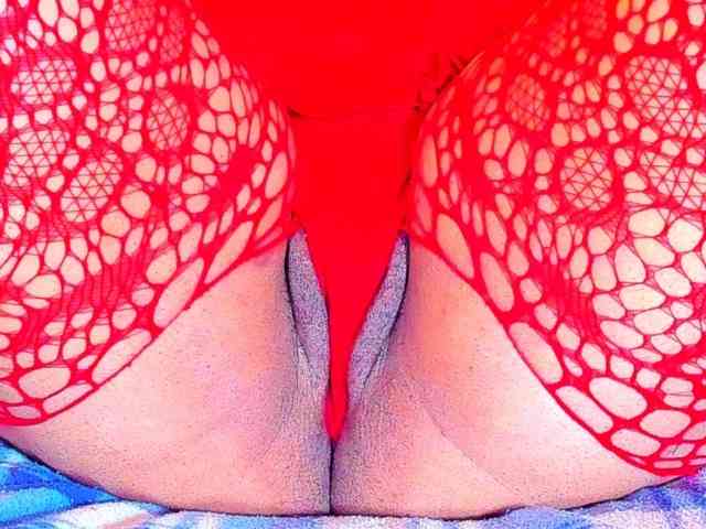 XxXbrunettesquirtxXx webcam