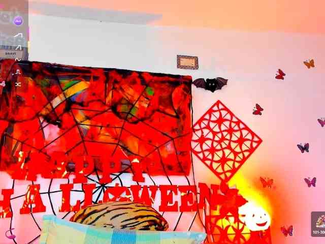 XxXbrunettesquirtxXx webcam