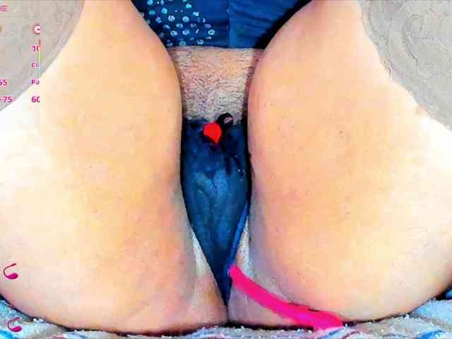 XxXbrunettesquirtxXx webcam