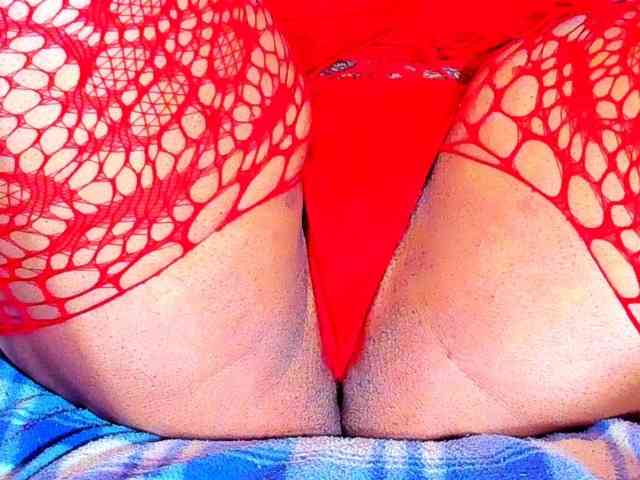 XxXbrunettesquirtxXx webcam