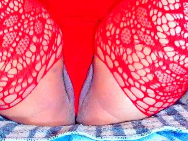 XxXbrunettesquirtxXx webcam