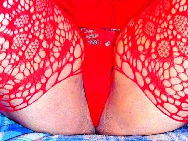 XxXbrunettesquirtxXx webcam