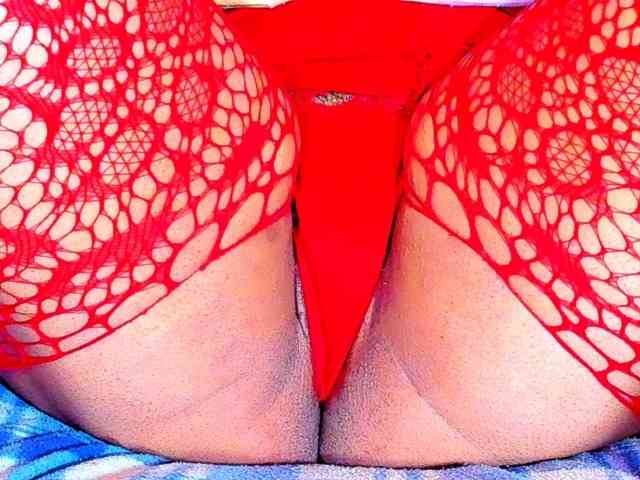 XxXbrunettesquirtxXx webcam