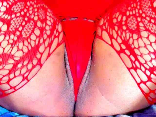 XxXbrunettesquirtxXx webcam