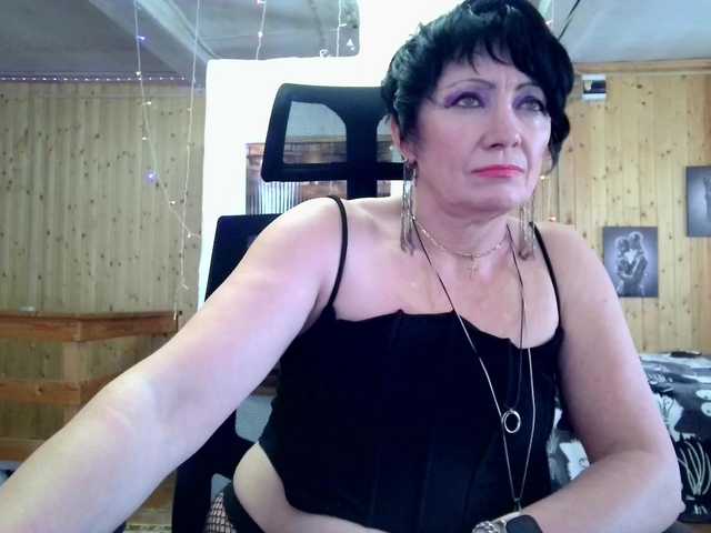 Alexa81c — Countdown: Lovens from 2x, don't ask for free, everything is in the menu, I love mini games)))@sofar is assembled, @remain is left until the start of the show! pussy