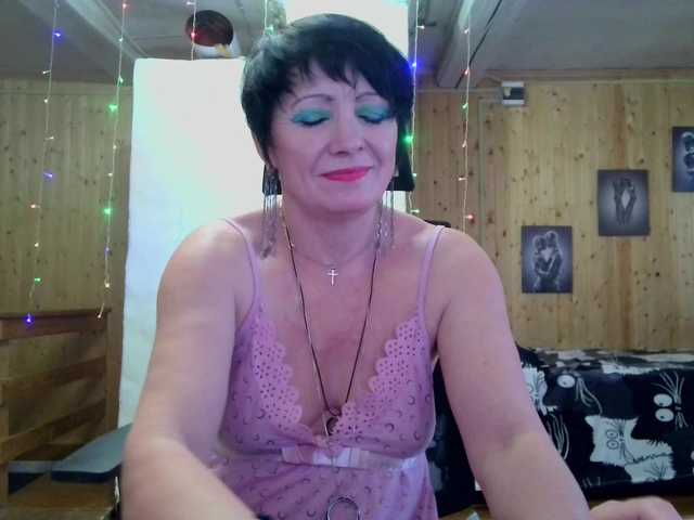 Alexa81c's BongaCams show and profile