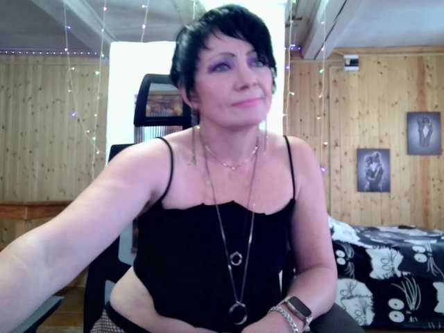 Alexa81c's BongaCams show and profile