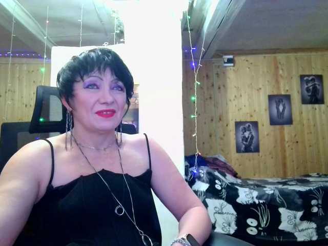 Alexa81c's BongaCams show and profile