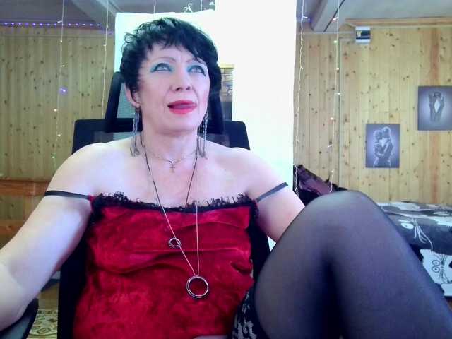 Alexa81c's BongaCams show and profile