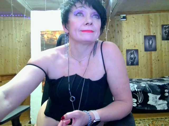 Alexa81c's BongaCams show and profile