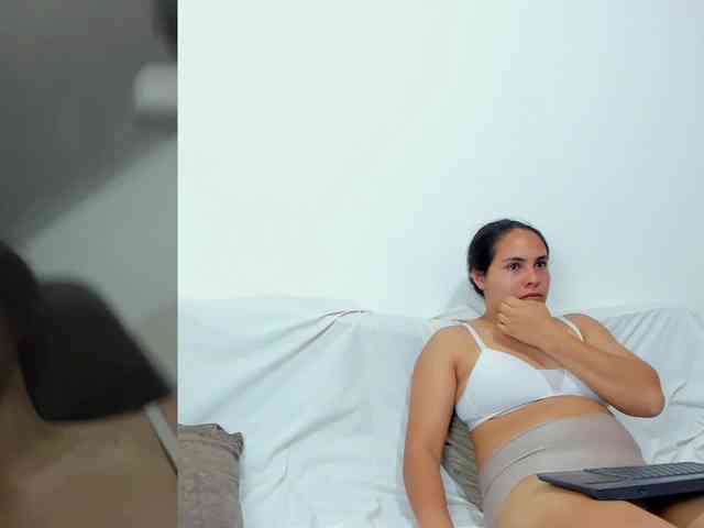 Ashleywen-d webcam