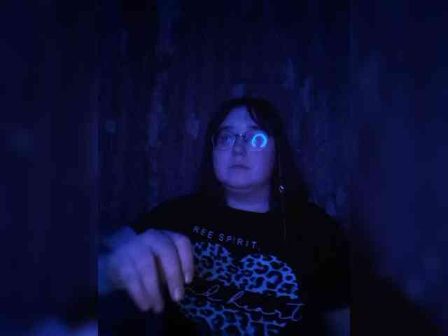 Linavia Live Webcam on BongaCams