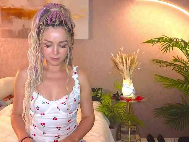 naked chatroom LizaBest