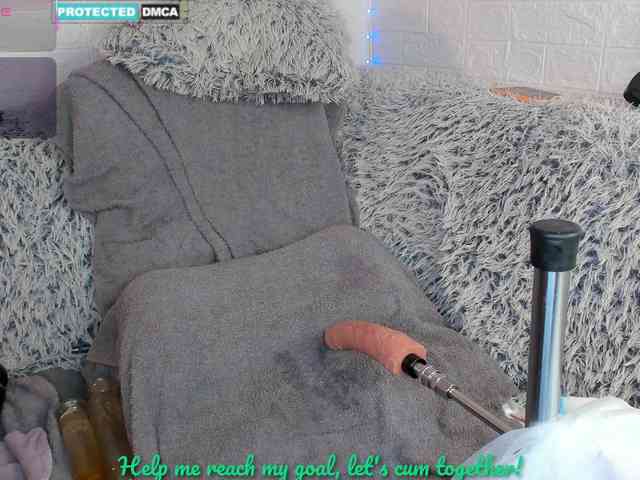 Lara-Croft_Cristan webcam