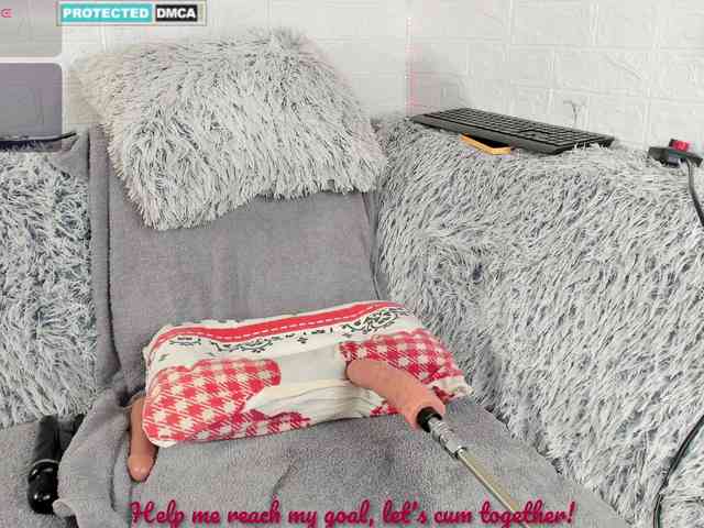 Lara-Croft_Cristan webcam