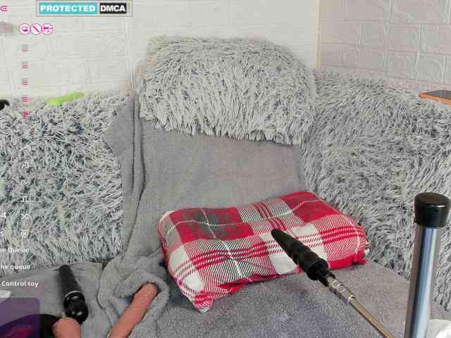 Lara-Croft_Cristan webcam